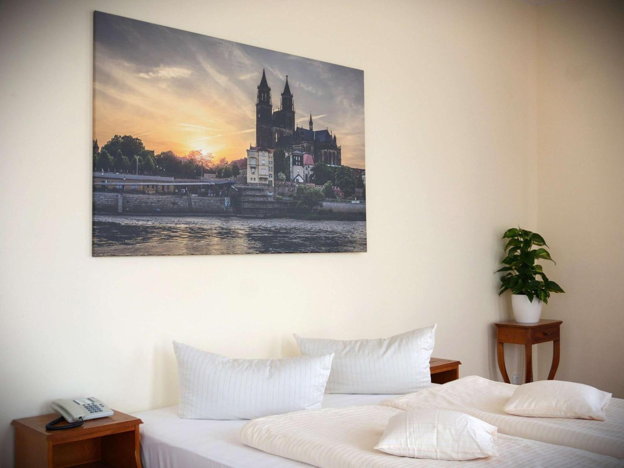Mercure Hotel Plaza Maagdenburg Buitenkant foto