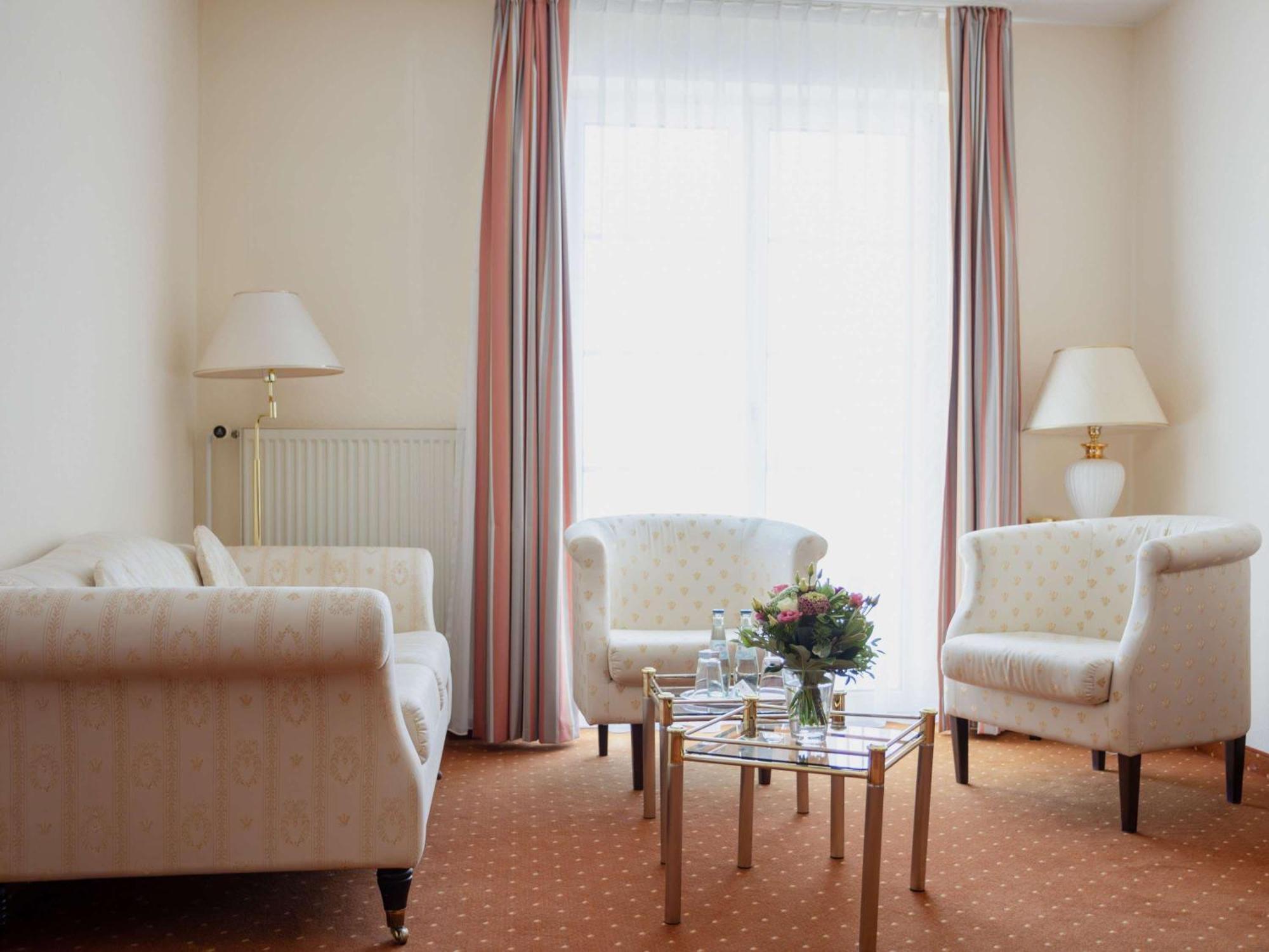 Mercure Hotel Plaza Maagdenburg Buitenkant foto